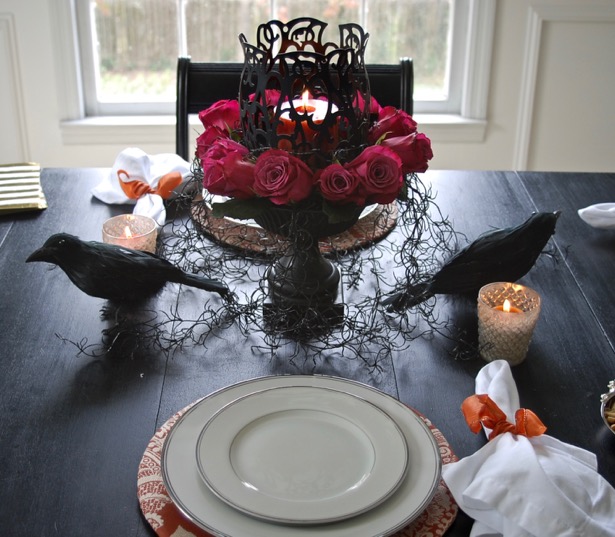 Let the Halloween frivolity begin, but keep it simple with a Halloween dessert party. Be inspired by this tablescape, halloween decor, and fun dessert recipes.