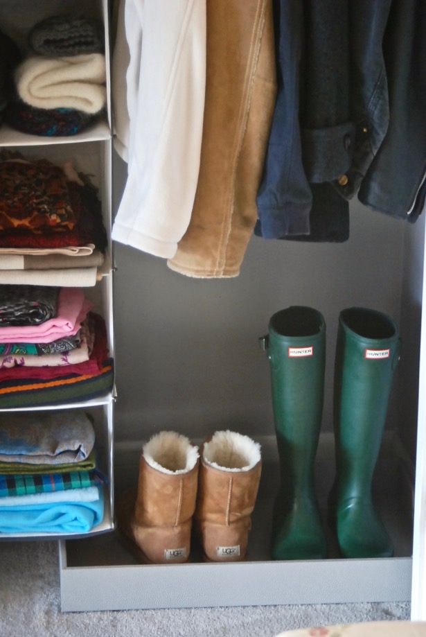 5 Steps to Makeover Your Entryway Closet - Pender & Peony - A