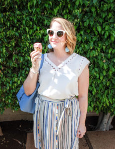 Forgo the expense and make your own pompom earrings! This is an easy DIY - great for craft parties!