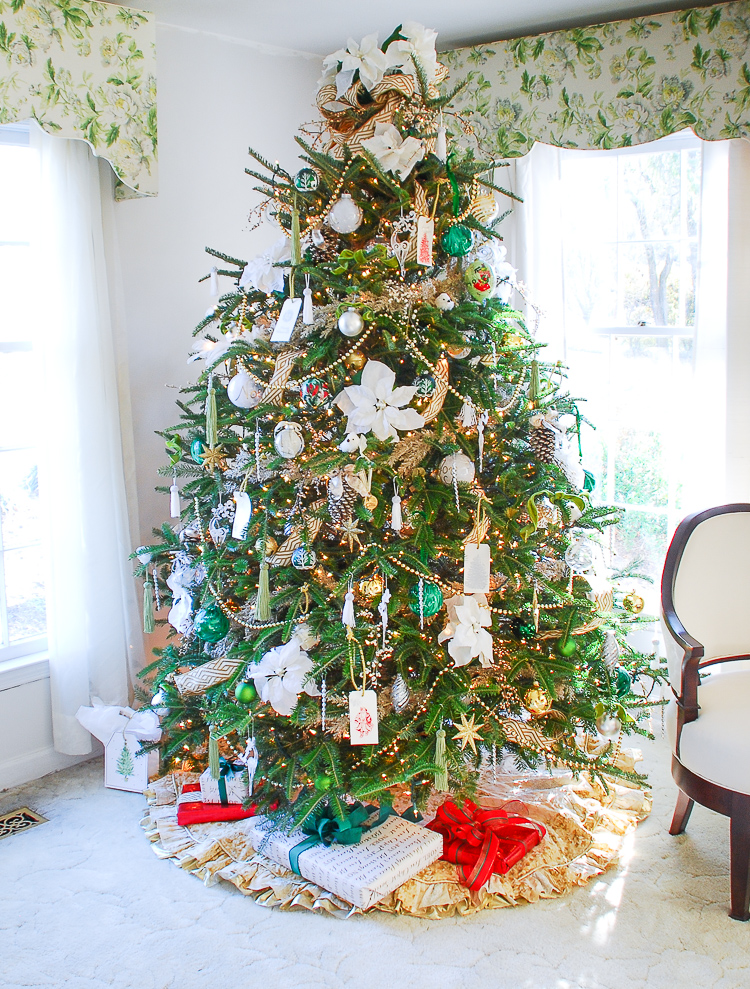 Boughs & Blossoms: My Green and Gold Christmas Living Room - Pender & Peony  - A Southern Blog