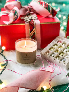 The perfect long-lasting candles from Feather & Pearl. Sure to delight as gifts this holiday season!