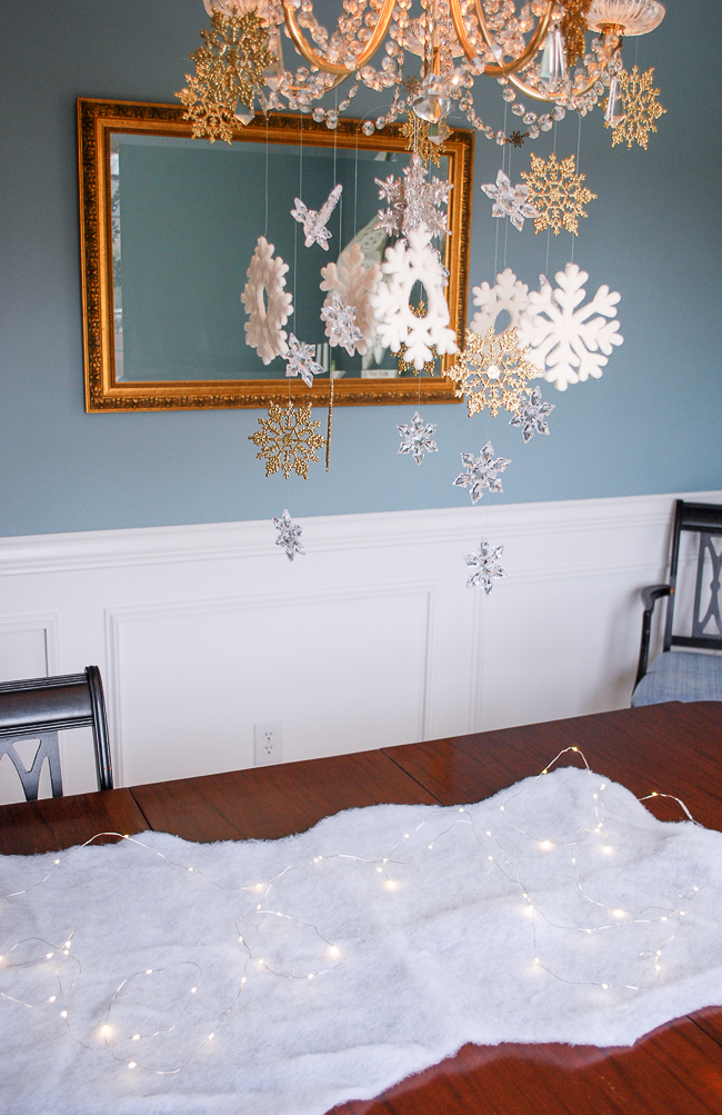 Winter tablescape tutorial - creating snowflake cascade and laying down snow base