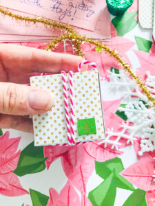 Number the outside of advent present ornament