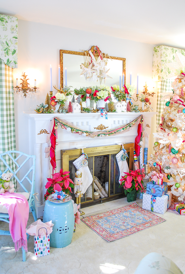 Christmas Yarn Garland and a Faux Fireplace!