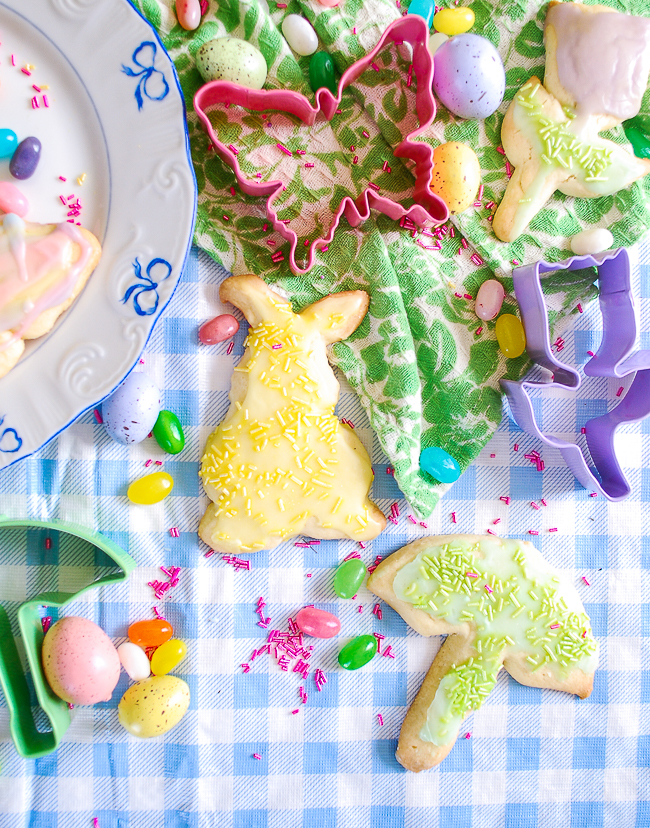 Pretty Spring Sugar Cookies with Pastel Icing - Pender & Peony - A ...