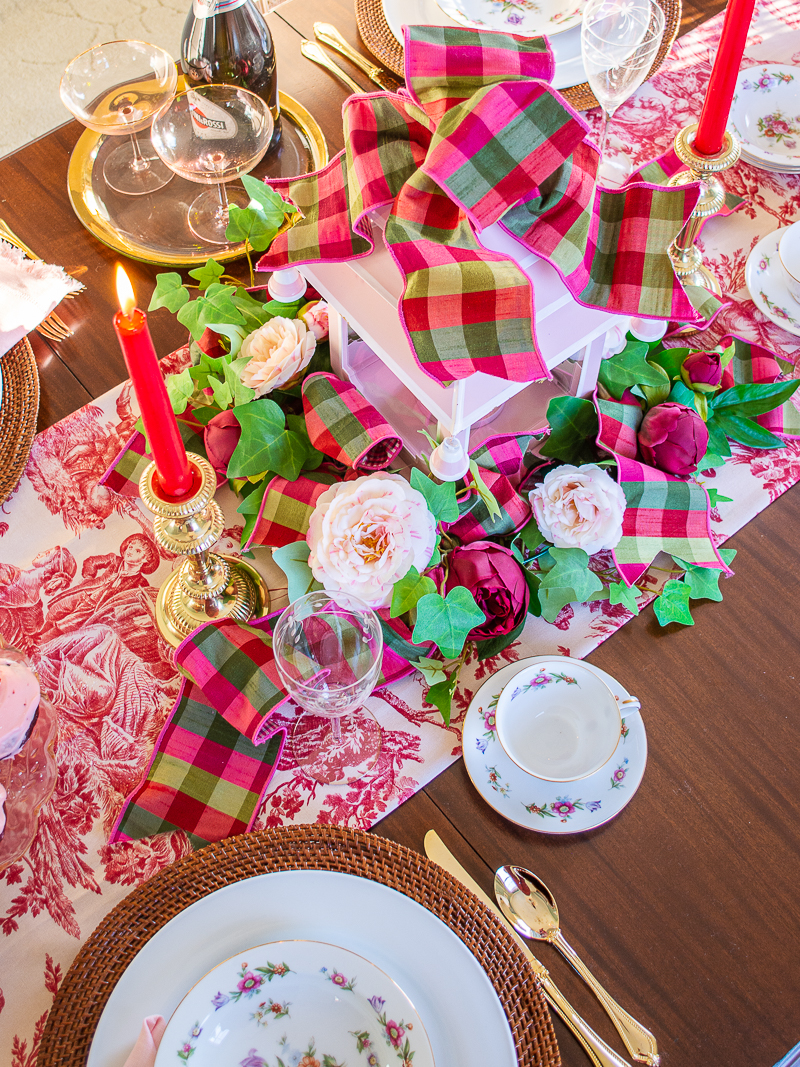 9 Elegant Valentine's Day Décor Tips for Your Table Display! – RB Italia  Blog