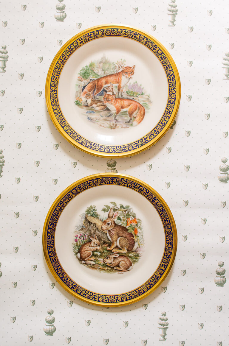 Pair of fox and rabbit Boehm Lenox plates