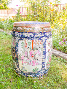Midnight in the garden Chinese export stool - vintage