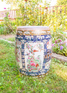 Midnight in the garden Chinese export stool - vintage