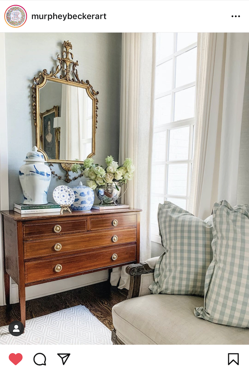 @murpheybeckerart brings the elegance when she decorates with Grandmillennial and Chinoiserie styles