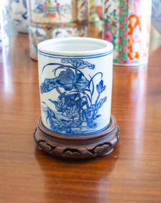blue and white lotus brush pot, Chinese porcelain