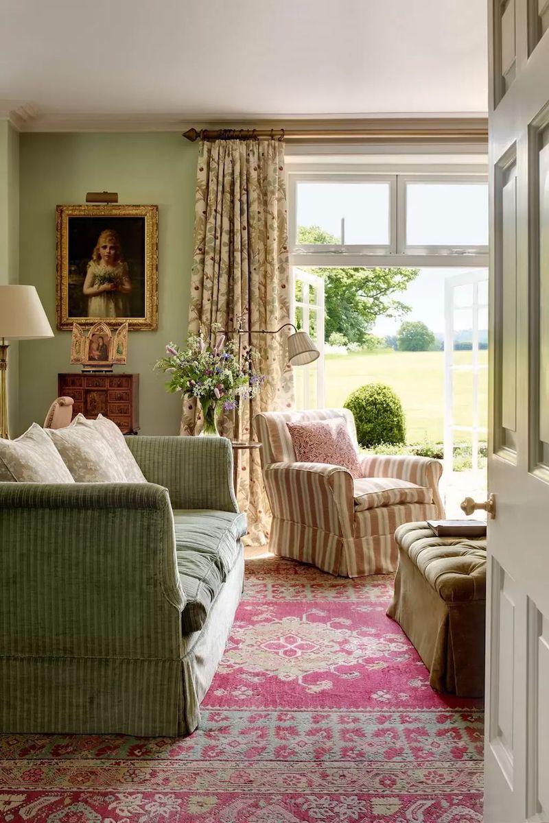 English Country living room in green and red