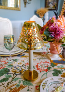 gold table candle lamps add the perfect glow to this lush fall tablescape with Chinoiserie accents