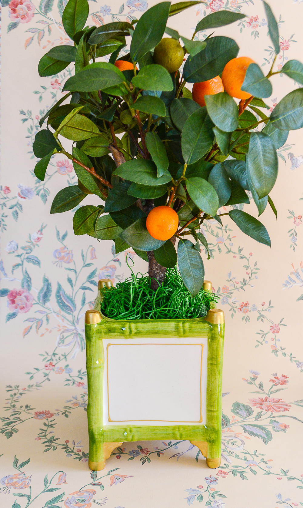 Green and white bamboo ceramic cachepot