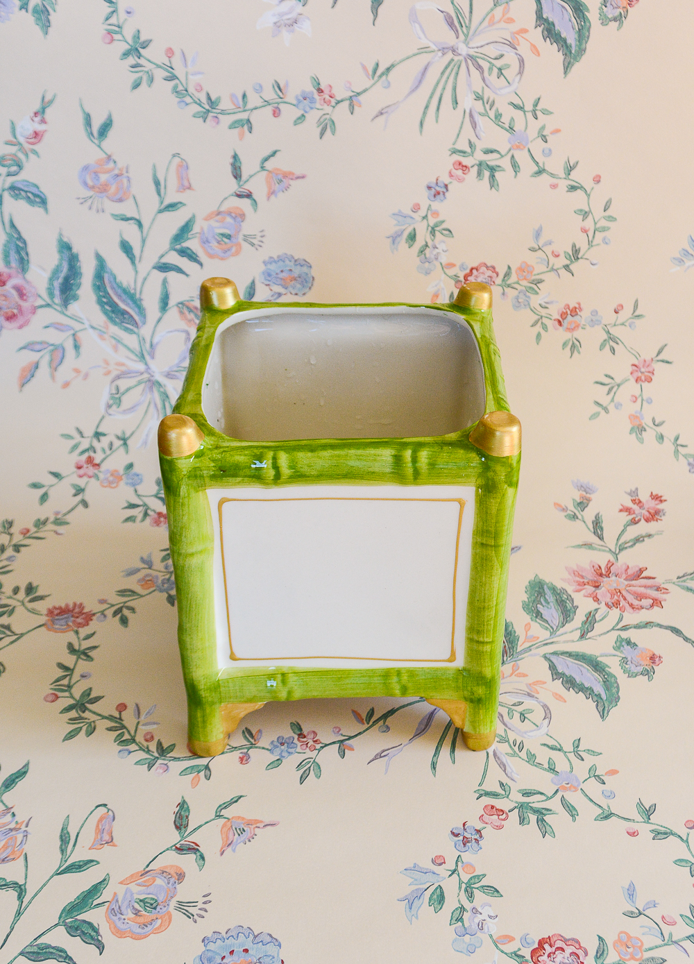 Green and white bamboo ceramic cachepot