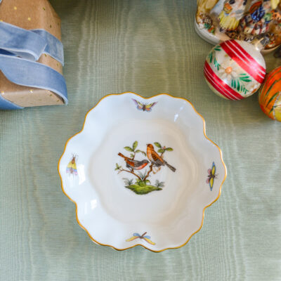 Shop this charming Herend Rothschild birds dish with scalloped rim on Curio Collected!