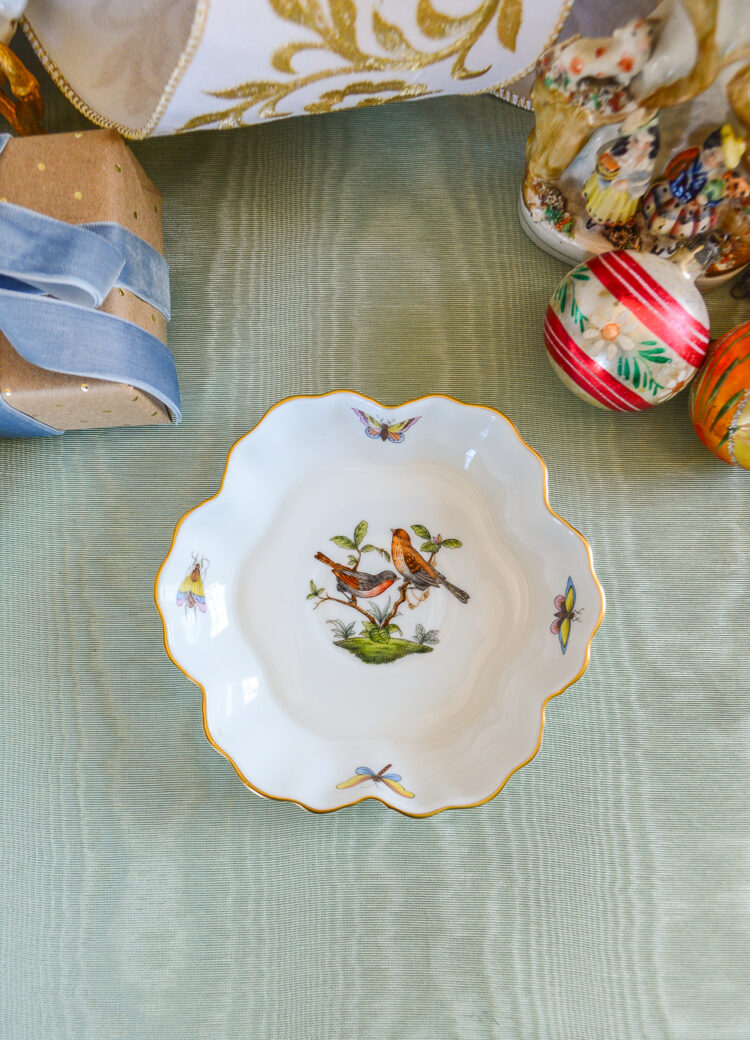 Shop this charming Herend Rothschild birds dish with scalloped rim on Curio Collected!