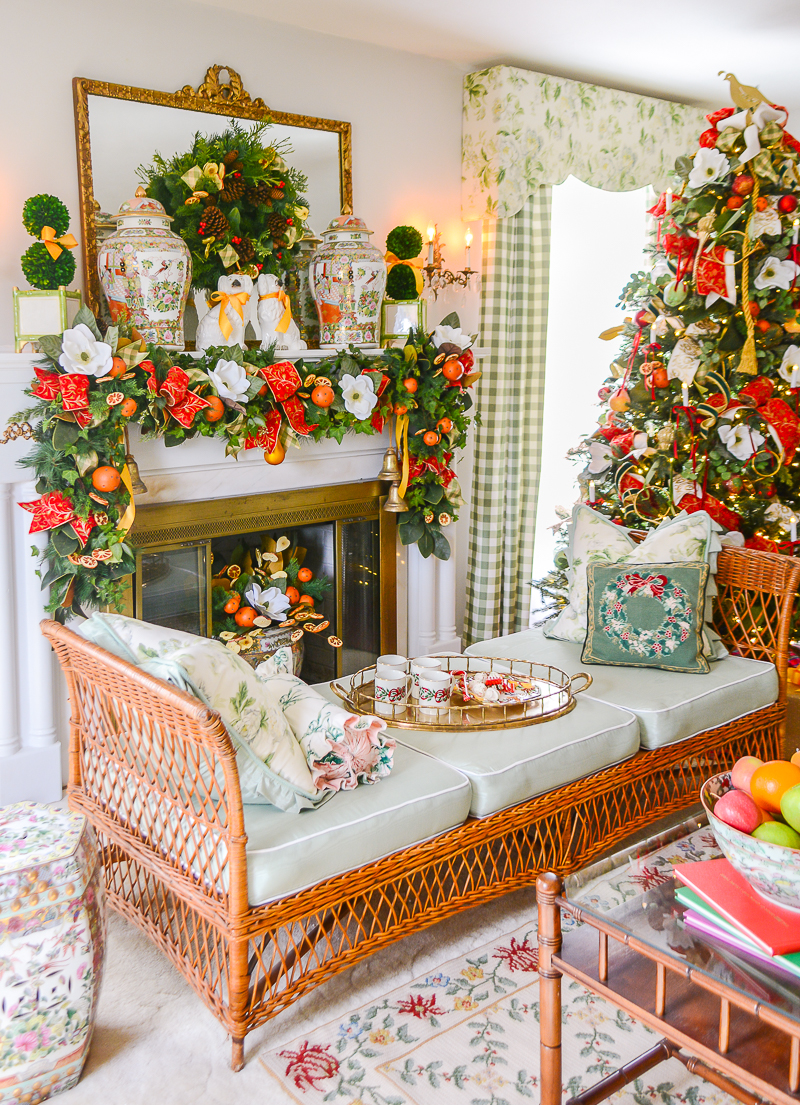 Red Christmas Tree Ideas and This Year's Christmas Living Room