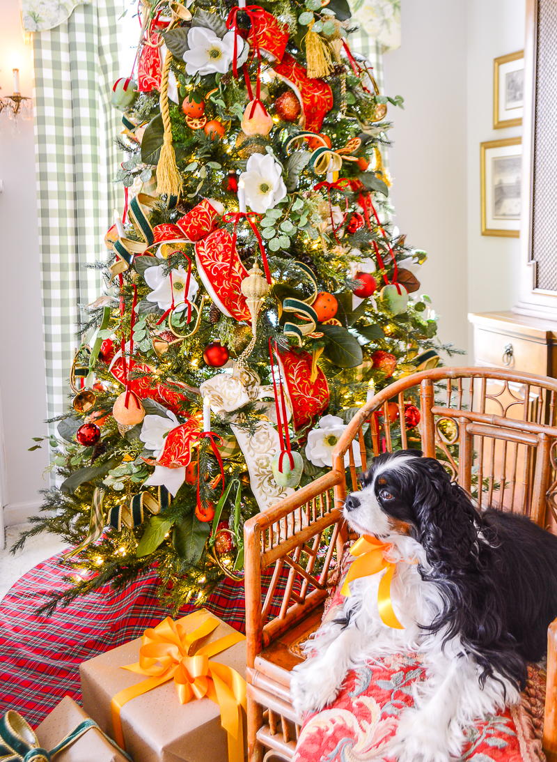 Sharing my best designer secrets to decorating a Christmas tree to achieve that full and vibrant look.