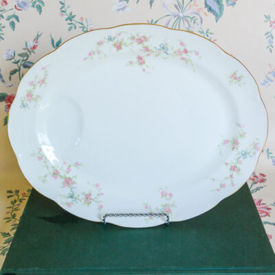 A gorgeous serving platter with pink florals to add to your Limoges tableware collection! Rosanne pattern from Theodore Haviland.