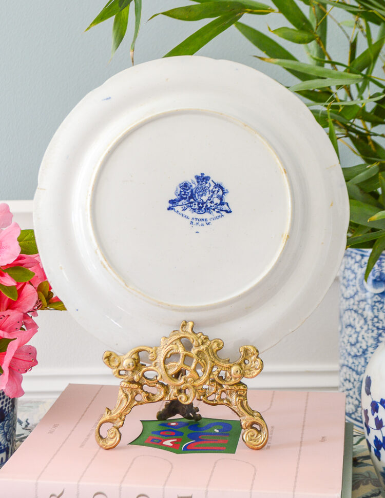 English Ironstone Blue Willow plate.