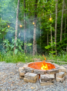 campfire at Glamping Stay Minty
