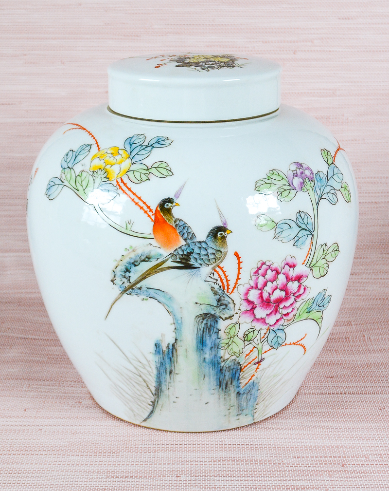 Chinese famille rose outlet porcelain ginger Jar