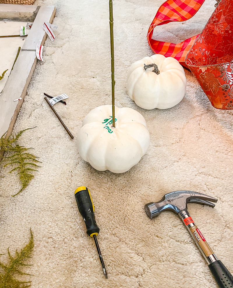 Step 6 to DIY my autumn sculptural garland