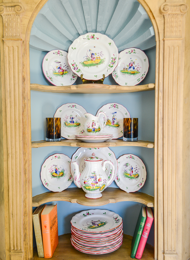 Chinoiserie motif French faience from St. Clement