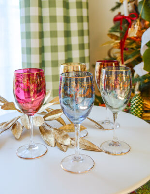 https://penderandpeony.com/wp-content/uploads/2023/11/bohemian-colored-wine-glasses-gold-designs-1-310x400.jpg