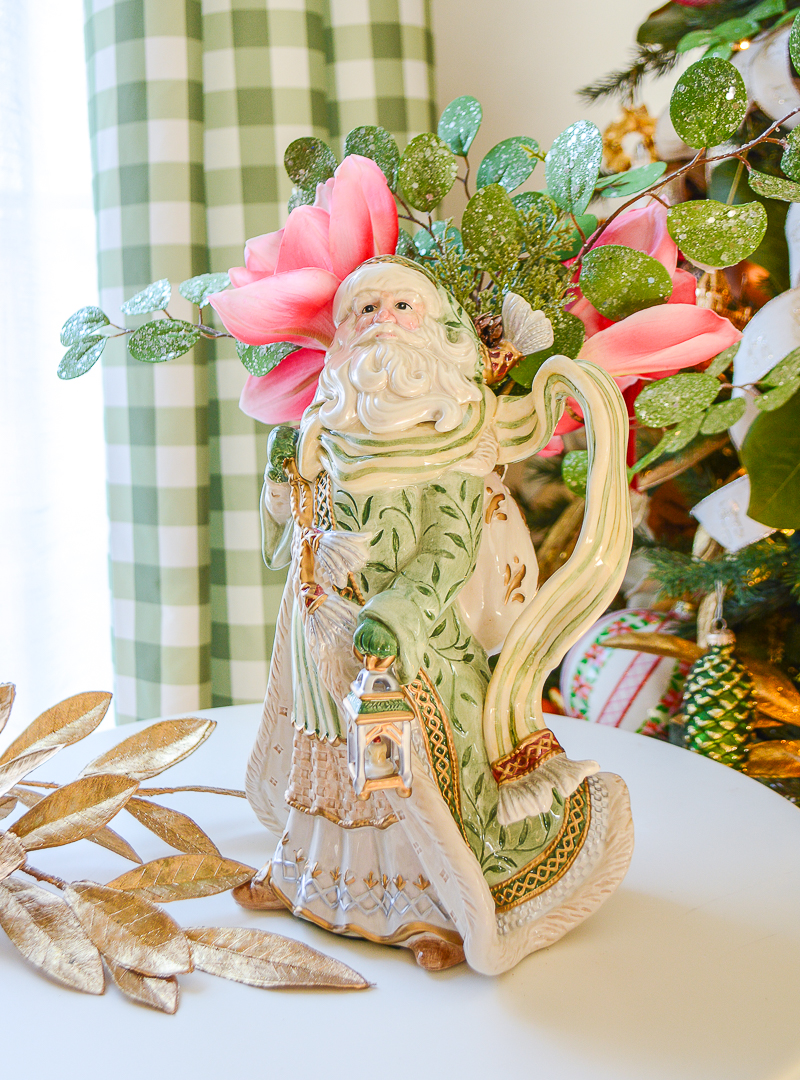 Preppy & Plaid Christmas Tree - Pender & Peony - A Southern Blog