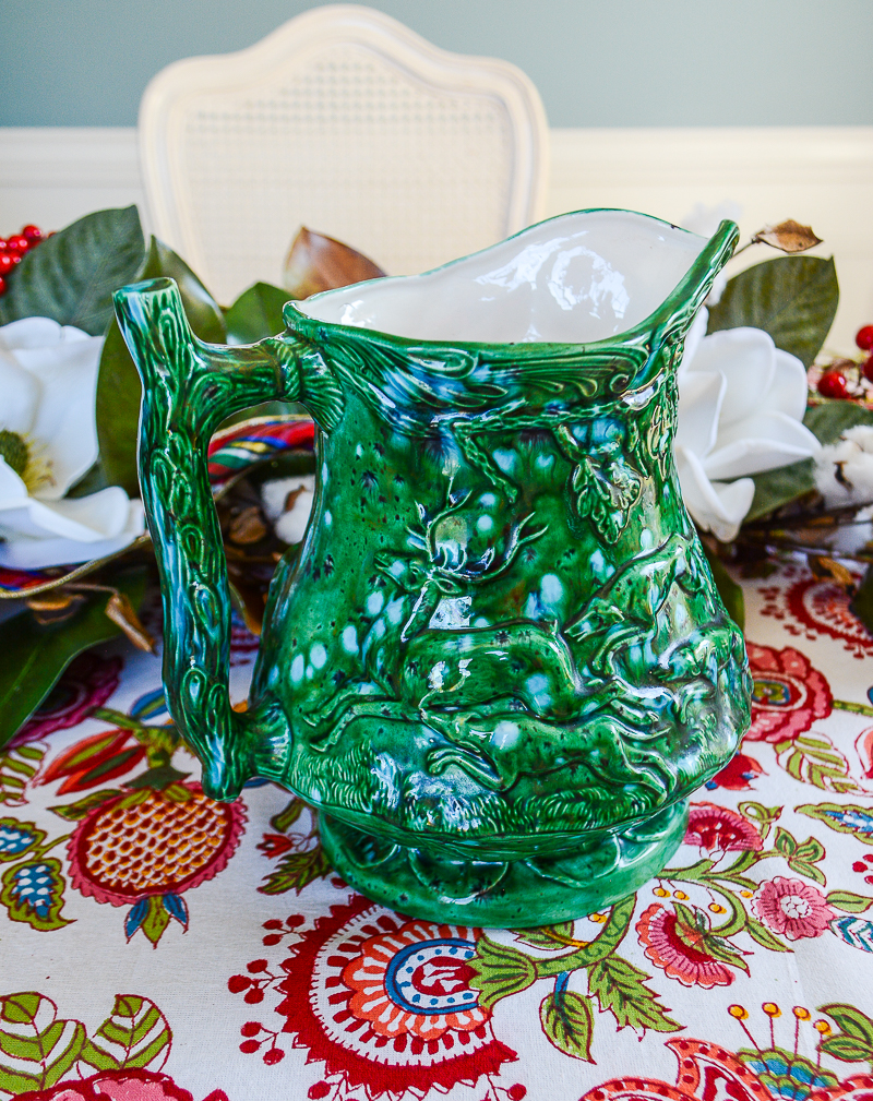 Is this not the most gorgeous color of green? How perfect for your holiday tables if you love Majolica or that English hunt style! Vintage. Size: 8.5”H x 8.25”L.