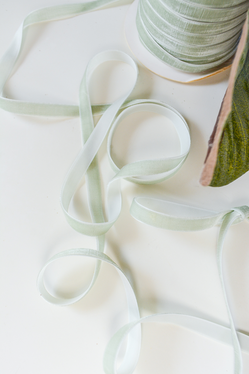Apple Green Velvet Ribbon With Fall Plaid Back – Blanc Box