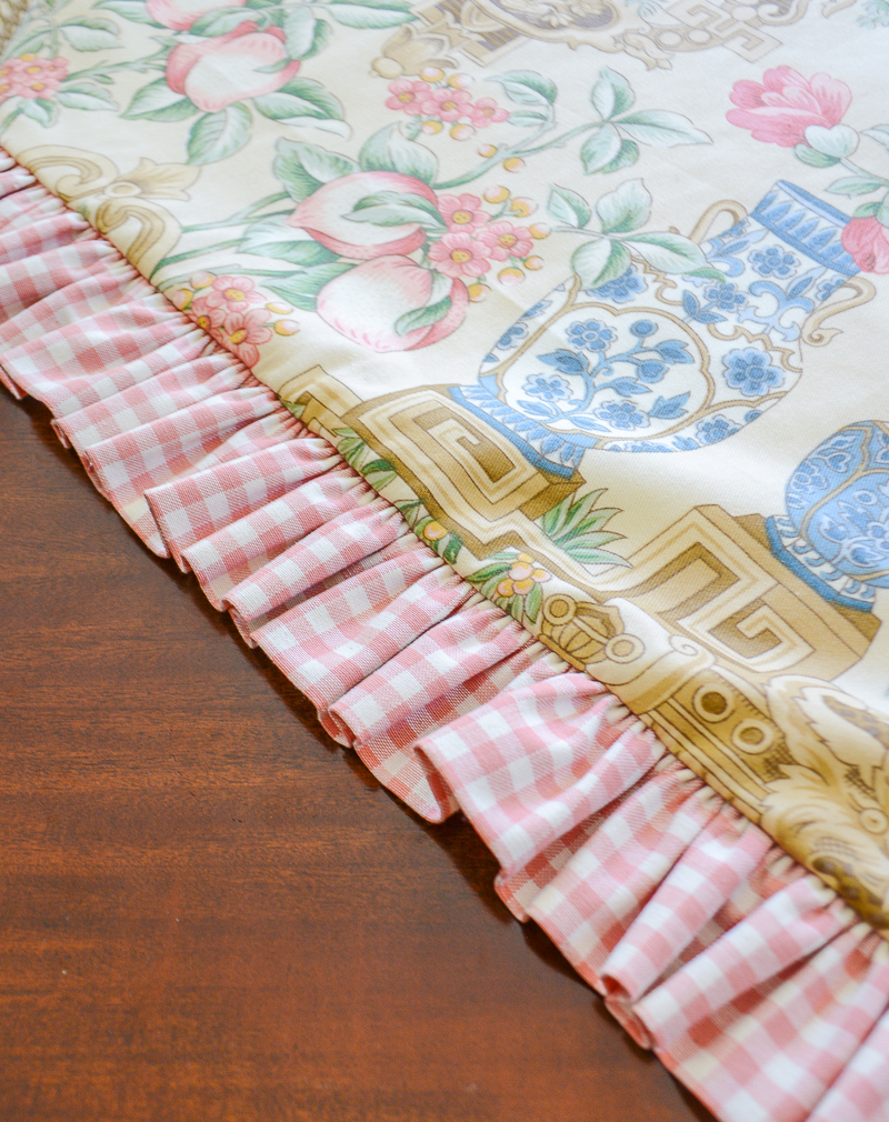 Peony & Vase 54 Inch Table Topper - Image 6