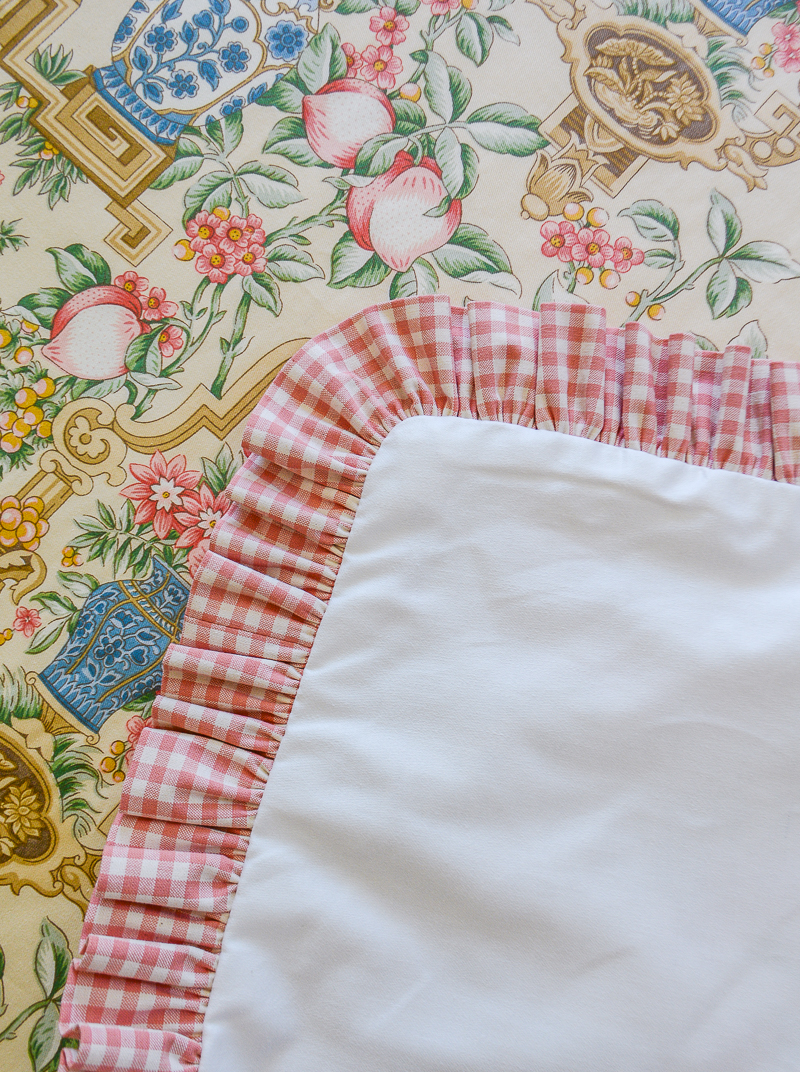 Peony & Vase 54 Inch Table Topper - Image 8