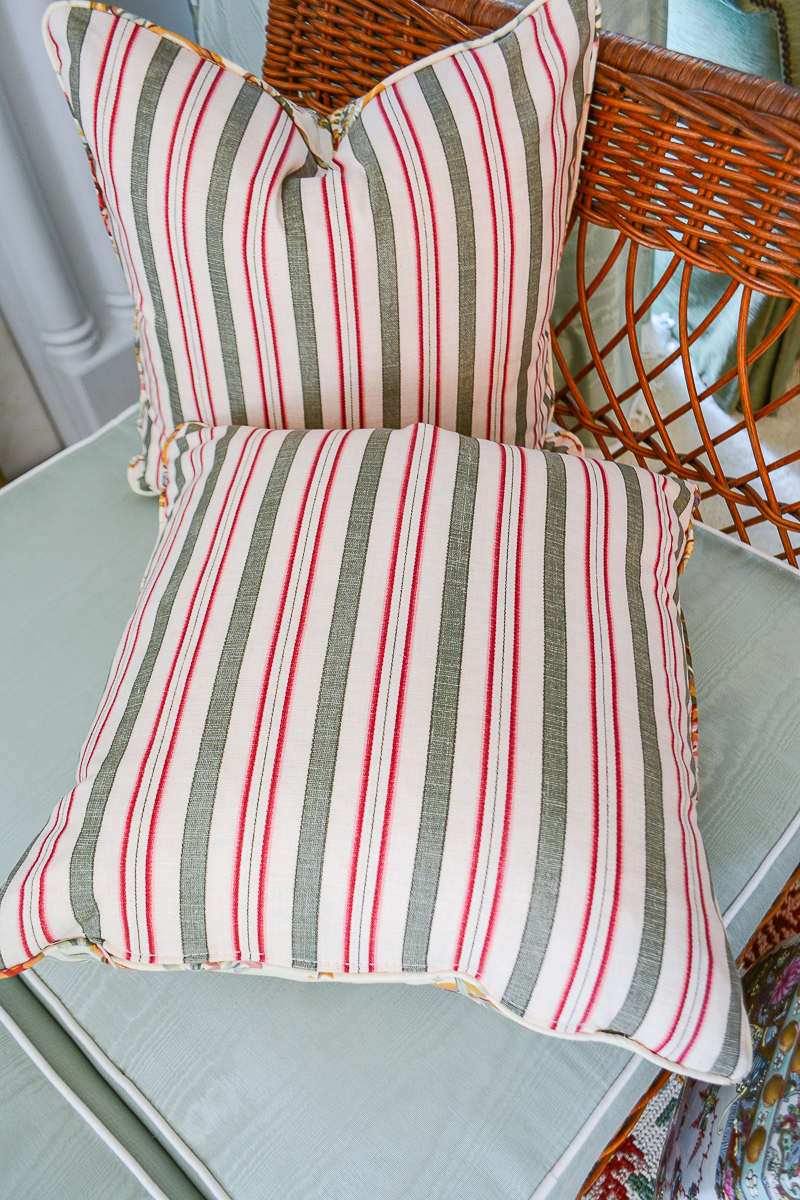 Floral Urn Chintz Pillow Shams - Image 4