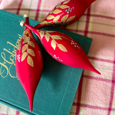 Set of 3 red drop ornaments with gold leaves