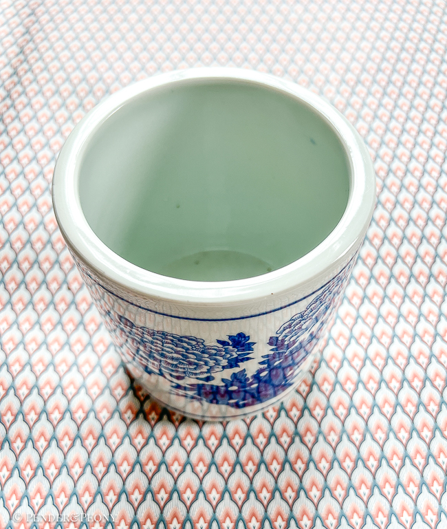 Chinese Blue and White Peony Cachepot - Image 4