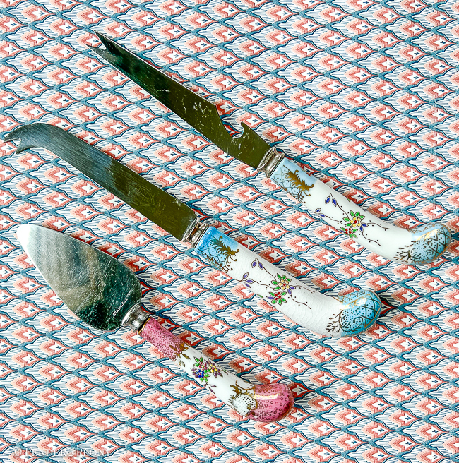 Set of 3 House of Prill Porcelain Handled Cheese Knives - Image 3