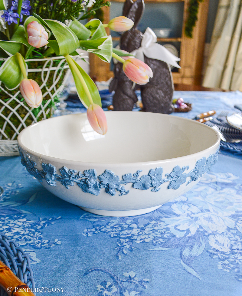 Wedgwood Queen's Ware Lavender on Cream 10" Bowl