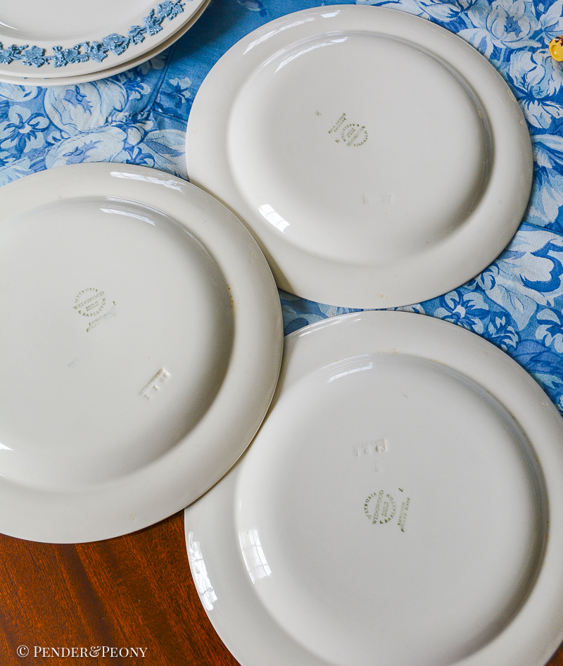 Wedgwood Lavender on Cream Queen's Ware 8" Plates - Image 6