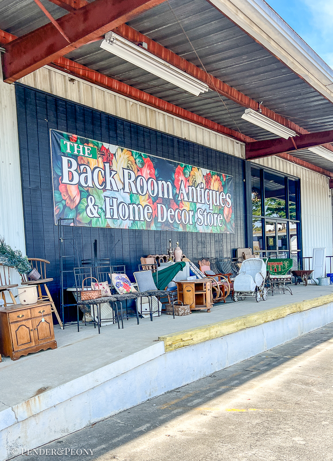 Antiquing roadtrip I81 - Roanoke - The Back Room