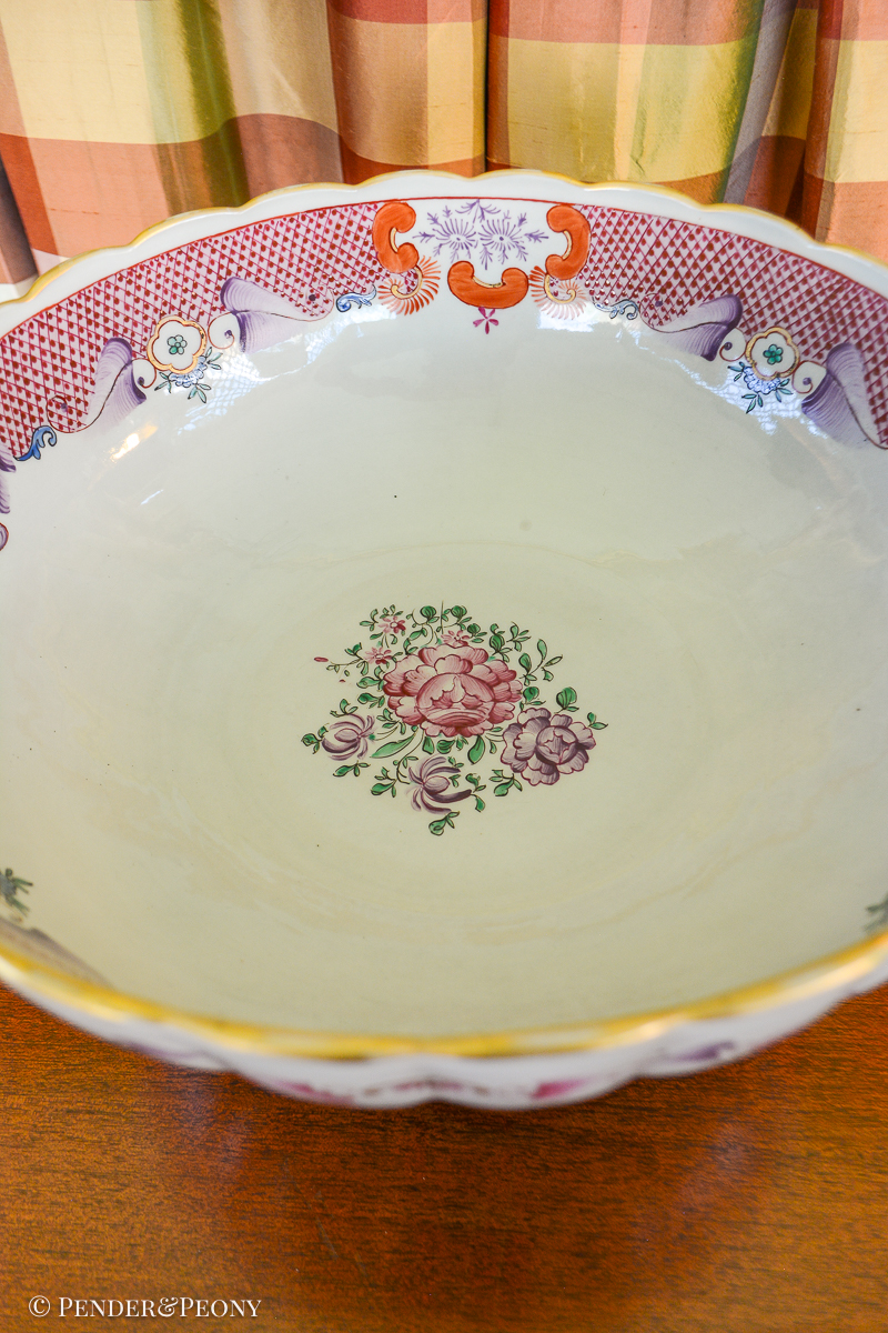 French Samson porcelain bowl with Chinese style florals