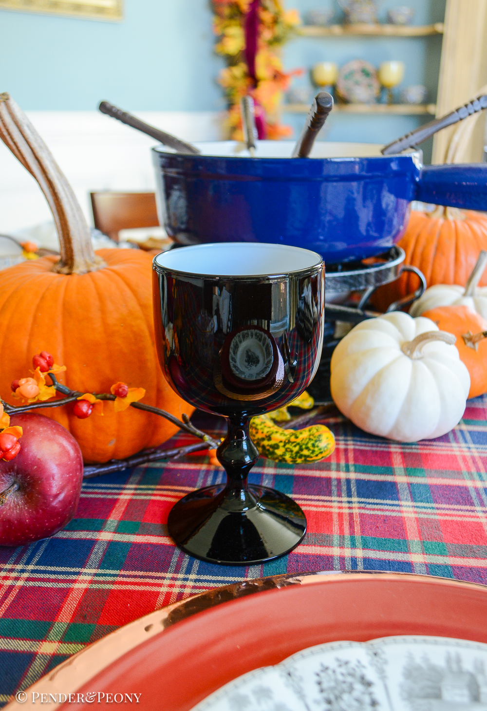 Vintage black and white cased glass goblets from Carlo Moretti, Murano glass