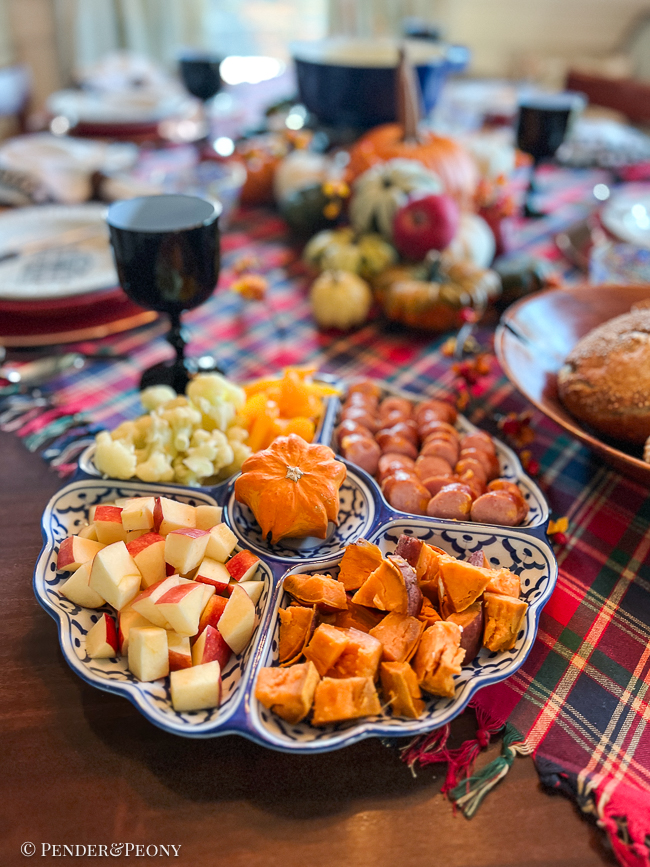 Foods for dipping in cheese fondue