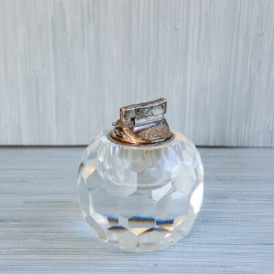 Cut crystal table lighter
