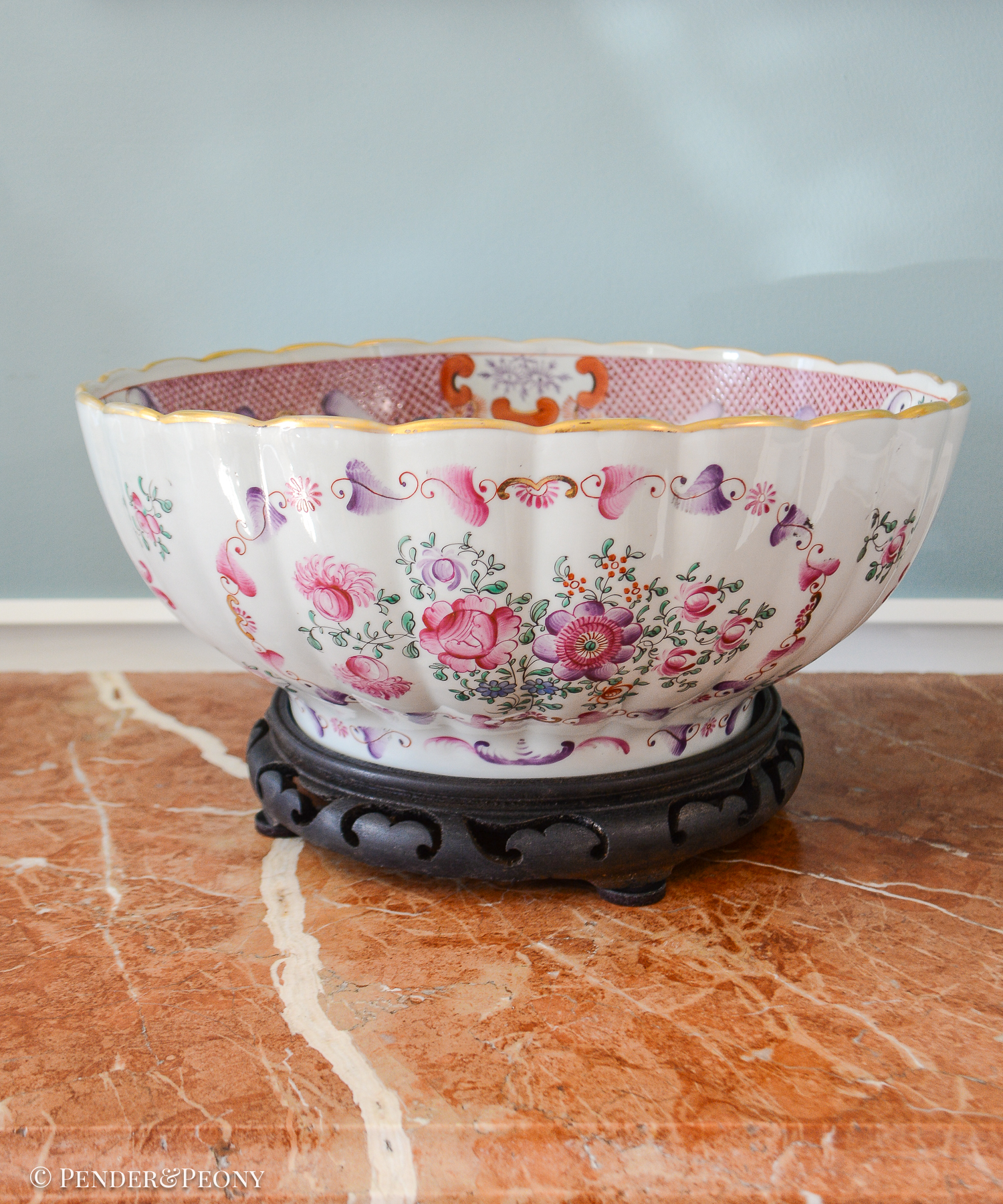 French Samson porcelain bowl with Chinese style florals