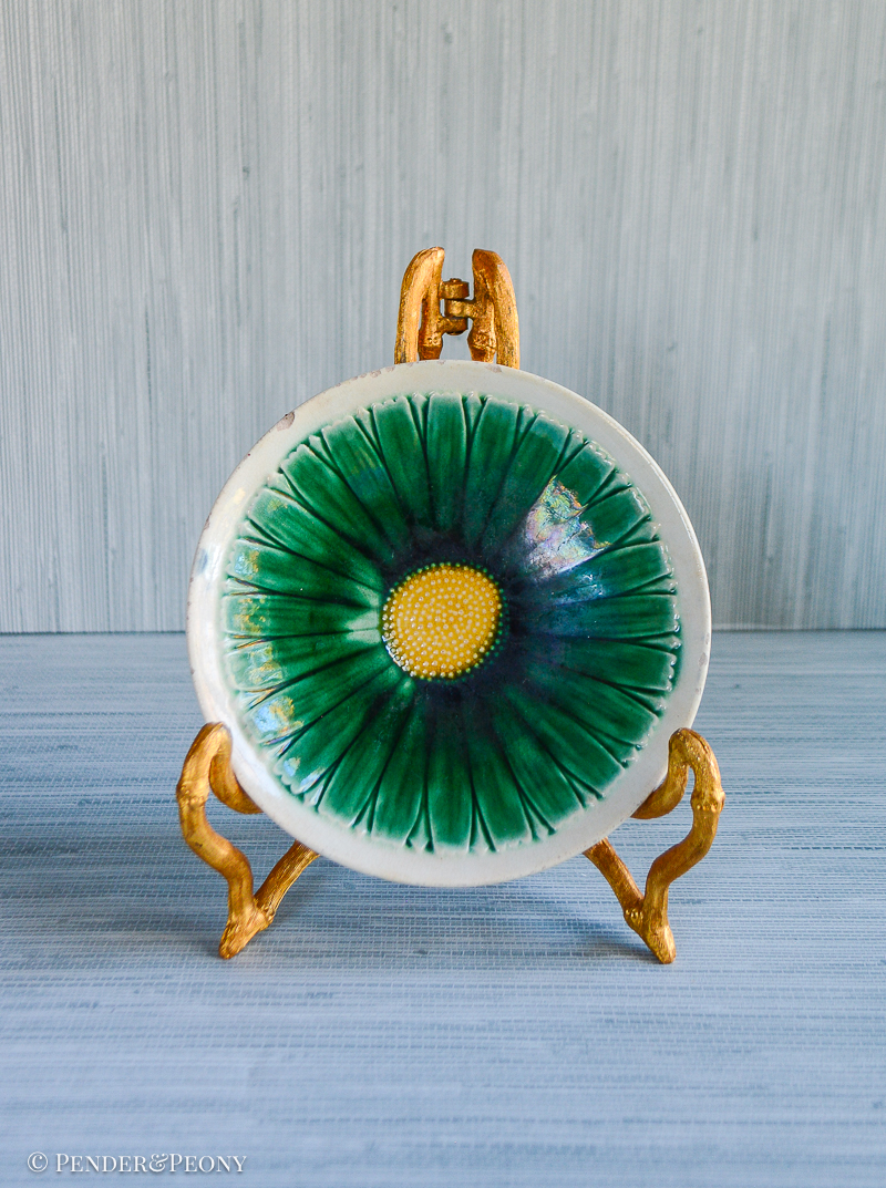 Etruscan Majolica, Griffin Smith & Hill green flower dish