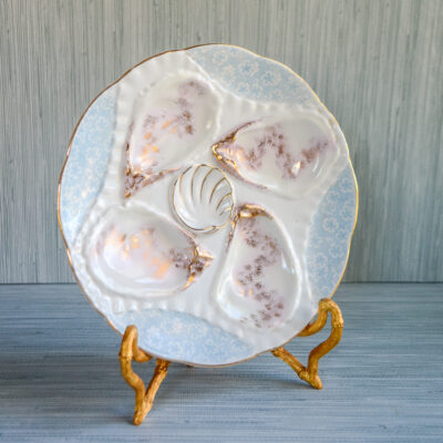 Weimar Oyster Plate, Blue and Pink