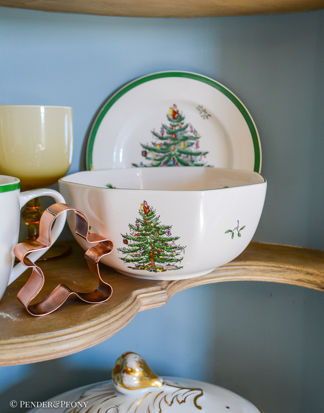 Spode Christmas tree octagon bowl